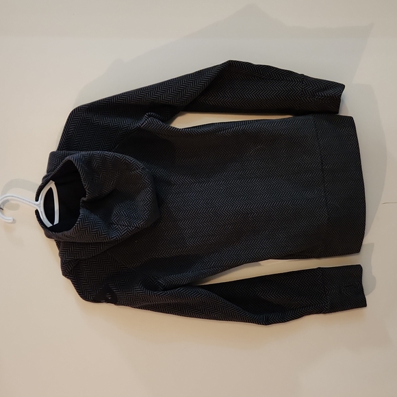 Bench Hooded Zipup - Picture 2 of 5